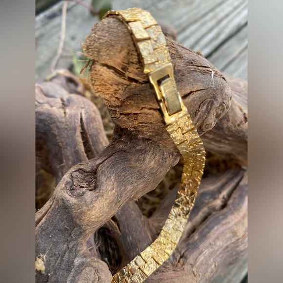 Classic Gold Textured Herringbone Necklace - Women's Jewelry - Picture 6 of 16